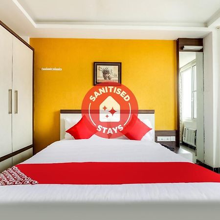 Oyo 61247 Hotel Vijayalakshmi Tiruppur Buitenkant foto